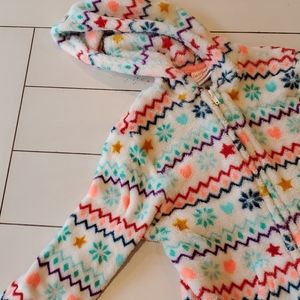 Cat and Jack one piece pajamas size 6/6x